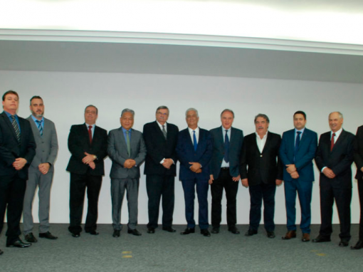 Empresários prestigiam posse solene da diretoria do SETRANS