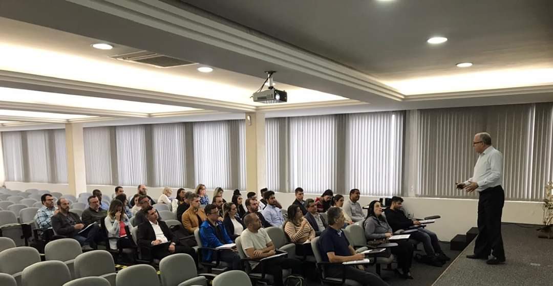 Realizado no SETRANS curso sobre as principais regras da ANTT para o TRC
