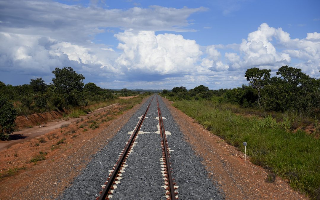 Transporte ferroviário de cargas cresce quase 9% em setembro de 2020, mostra painel da CNT