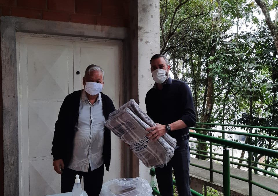 Campanha do agasalho – Comjovem do SETRANS  entrega doações para Semea