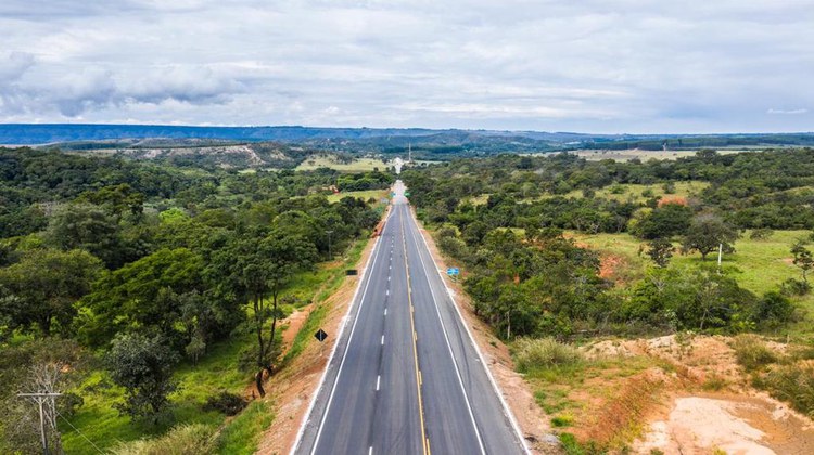 Governo Federal entrega mais 37 quilômetros restaurados da BR-080/GO