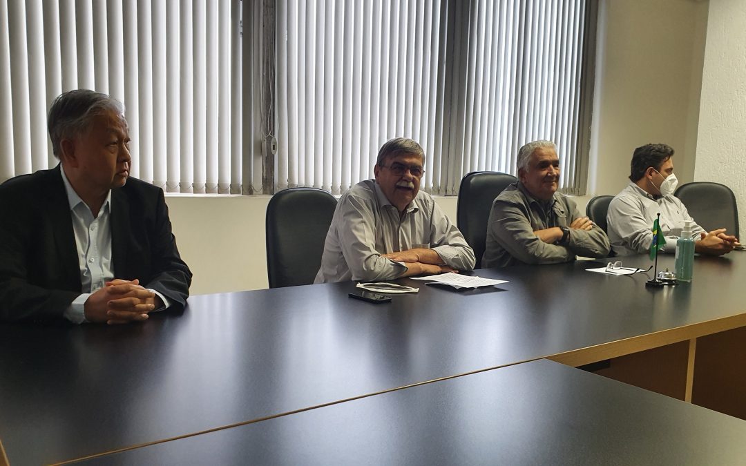 Diretores do SETRANS e integrantes da Comjovem ABC recebem o presidente da FETCESP
