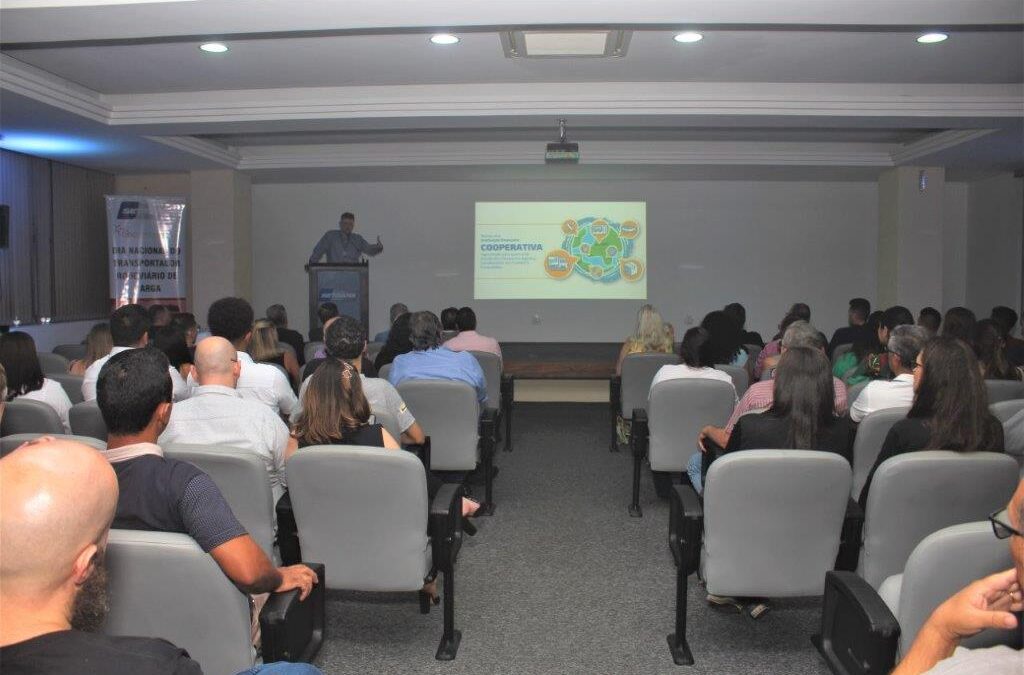 Sucesso no Programa Ação ABC Empresarial que marcou o Dia Nacional do Transportador Rodoviário de Cargas