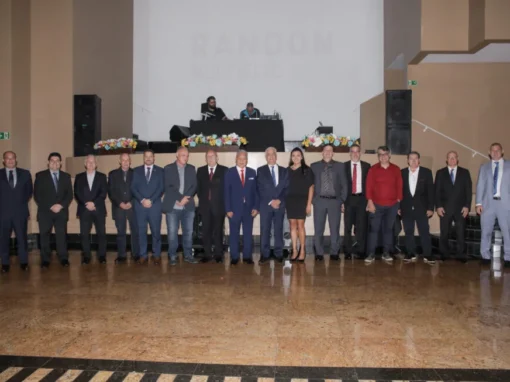 Empresários e executivos do setor participam de evento de confraternização SETRANS
